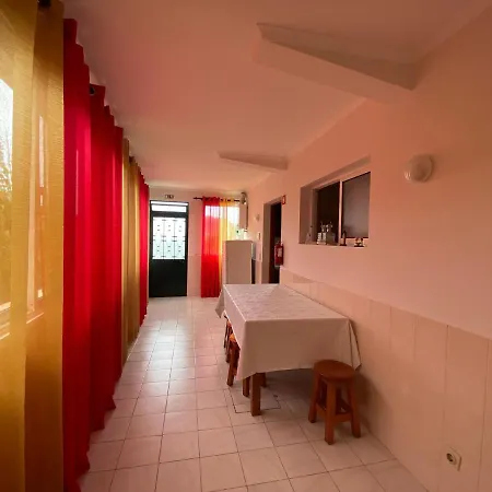 Maria's House - Sao Jorge 桑塔纳